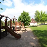 Hill 32 By Interhome بيت للعطل