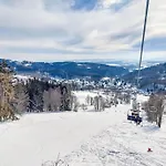 Hill 32 By Interhome Cista (Hradec Kralove)