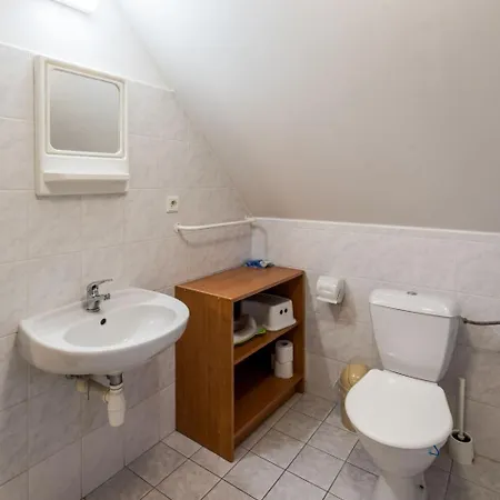 Hill 32 By Interhome Cista (Hradec Kralove)