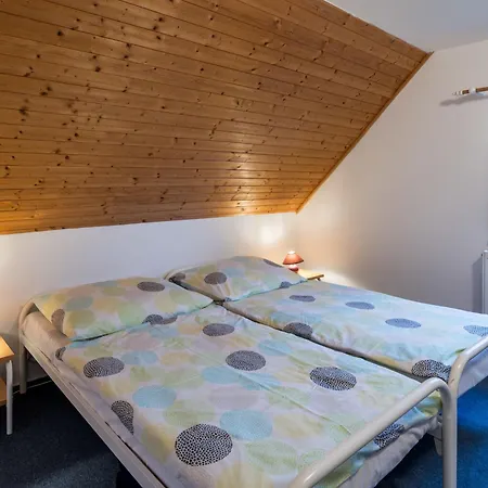 Hill 32 By Interhome Semesterbostad