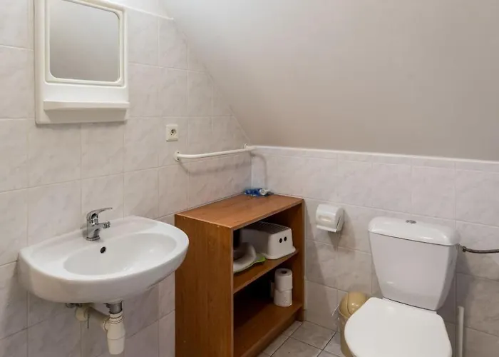 Hill 32 By Interhome Cista (Hradec Kralove)